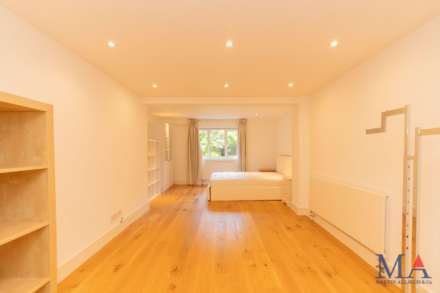 Barnet Lane, Elstree, Image 46