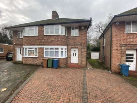 Peters Close, Stanmore, Image 1