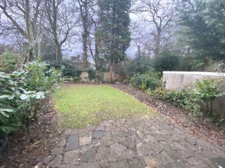 Peters Close, Stanmore, Image 6