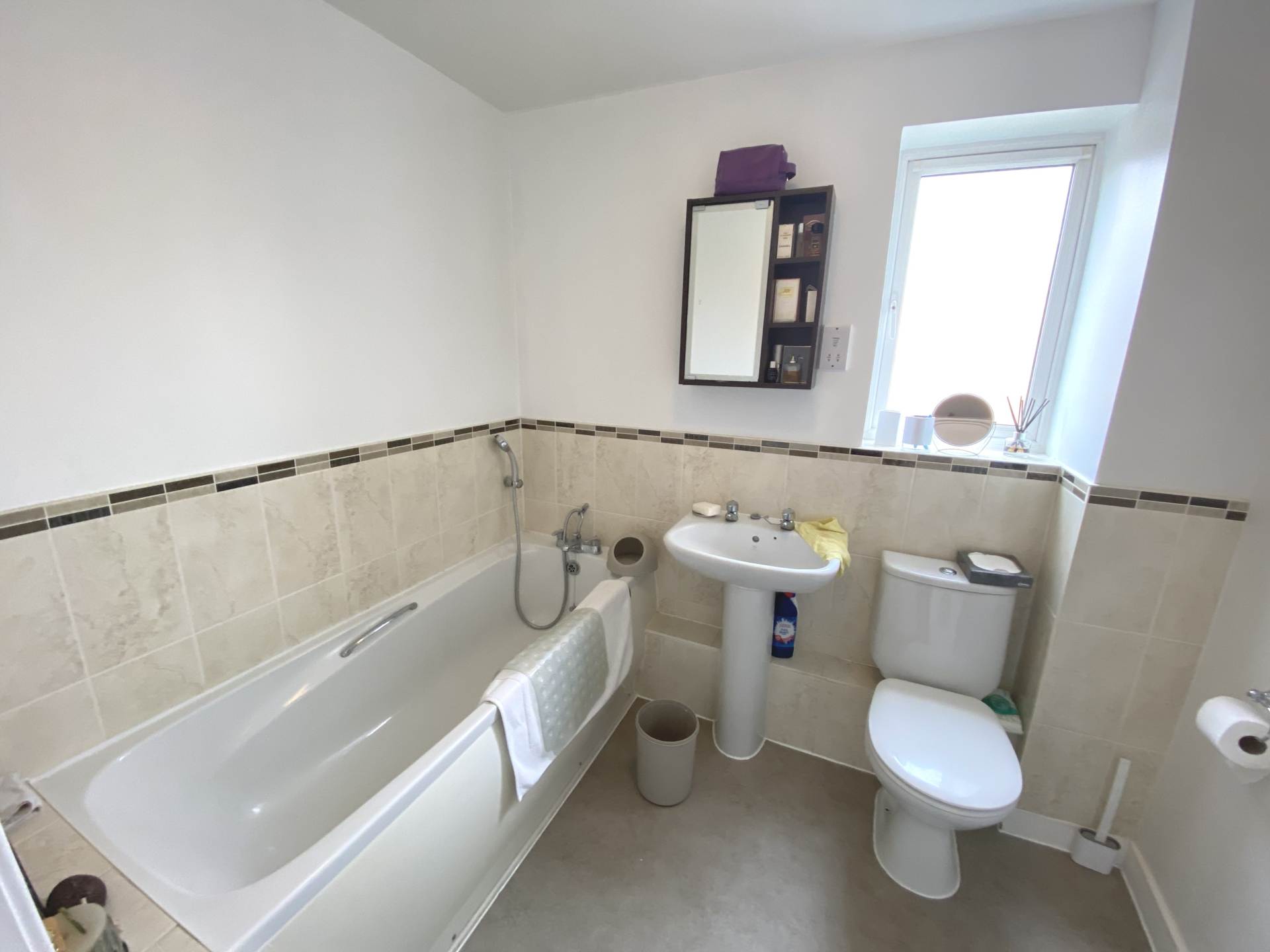 Chaucer Grove, Borehamwood, Image 10