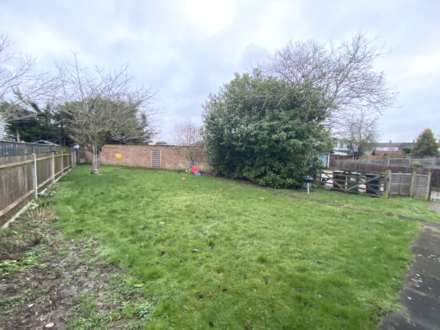 Lexington Close, Borehamwood, Image 12