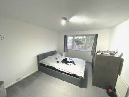 Lexington Close, Borehamwood, Image 6