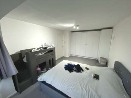 Lexington Close, Borehamwood, Image 7