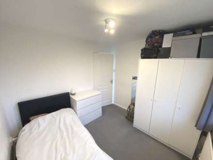 Lexington Close, Borehamwood, Image 9