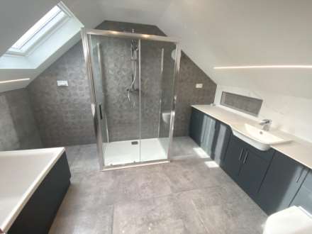 Woodstock Road, Bushey, Image 13