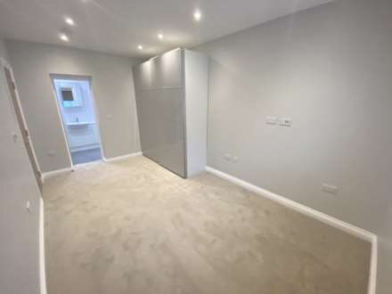 Woodstock Road, Bushey, Image 15