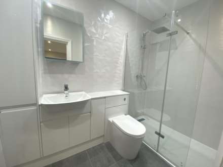 Woodstock Road, Bushey, Image 16