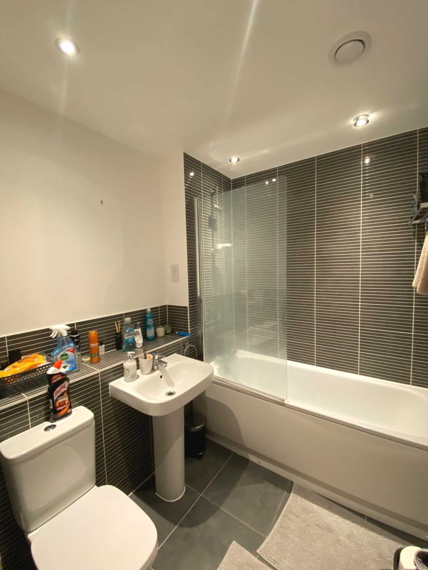 Elstree Way, Borehamwood, Image 9