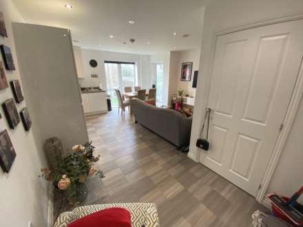 Elstree Way, Borehamwood, Image 4