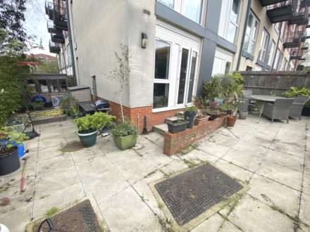Northolt Road, Harrow, Image 6