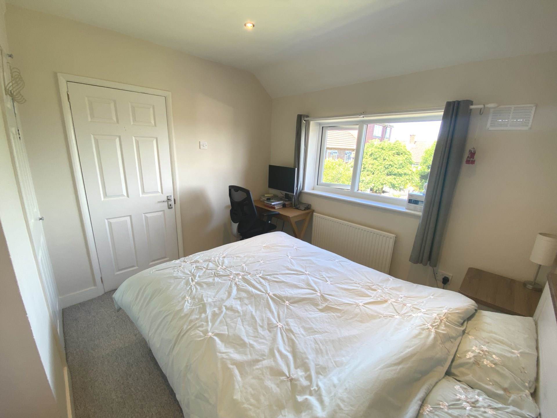 Cranes Way, Borehamwood, Image 12