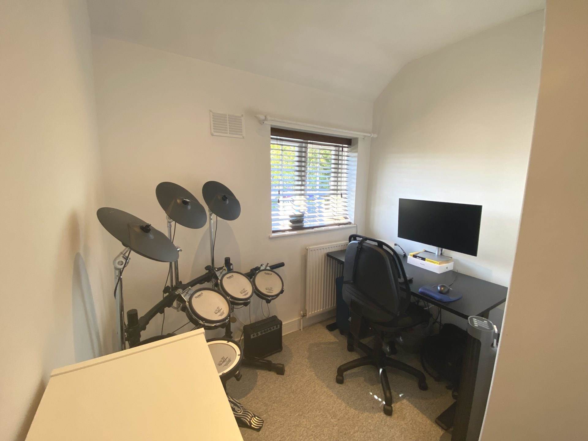 Cranes Way, Borehamwood, Image 13