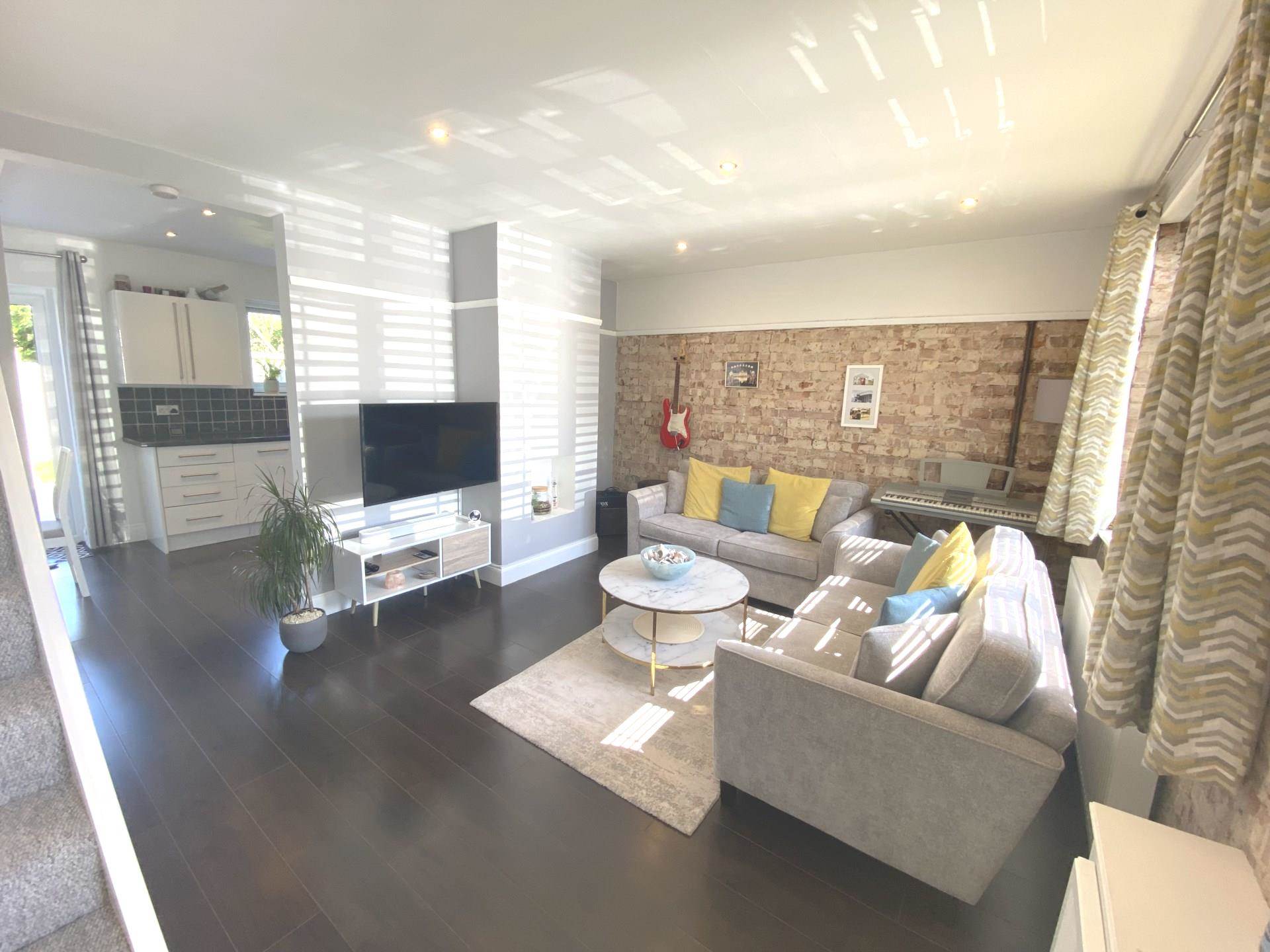 Cranes Way, Borehamwood, Image 2