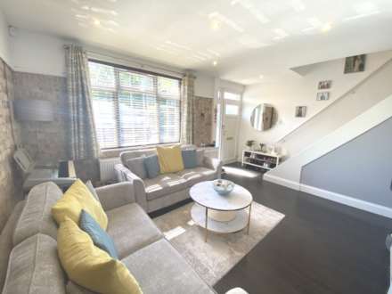 Cranes Way, Borehamwood, Image 3