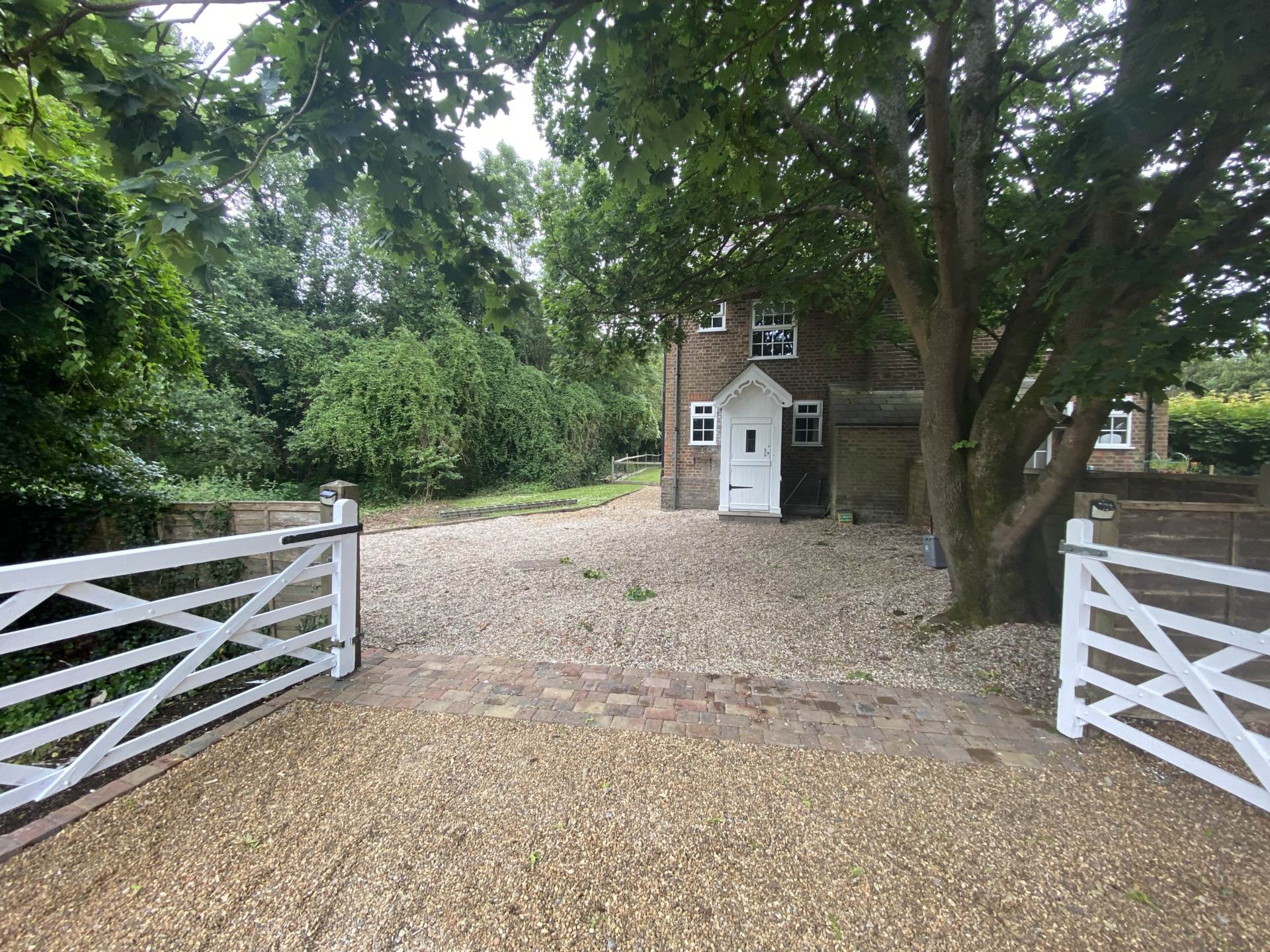 Watling Street, Elstree, Image 1