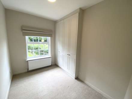 Watling Street, Elstree, Image 10
