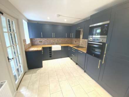 Watling Street, Elstree, Image 6