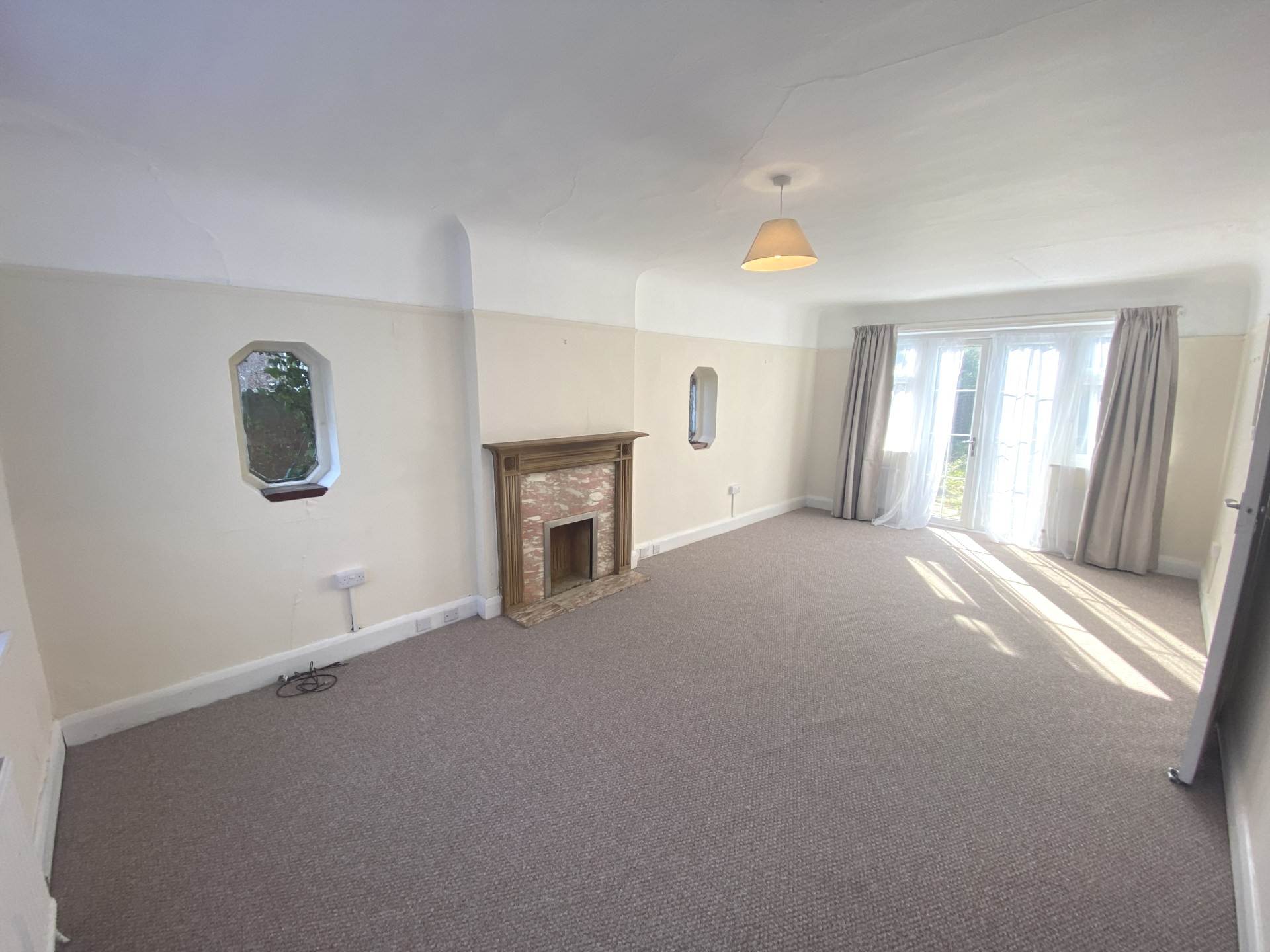 Hartsbourne Road, Bushey, Image 1
