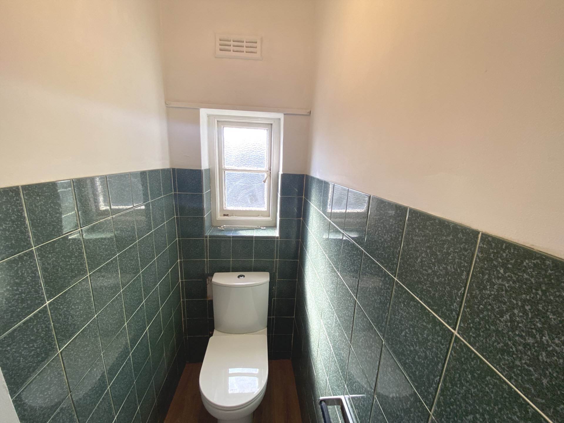Hartsbourne Road, Bushey, Image 12