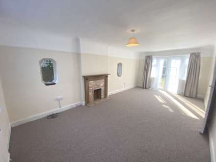 4 Bedroom Detached, Hartsbourne Road, Bushey