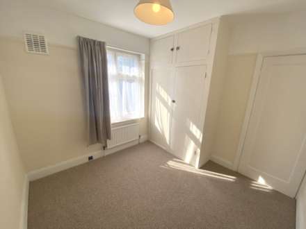 Hartsbourne Road, Bushey, Image 10