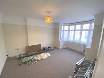 Hartsbourne Road, Bushey, Image 6