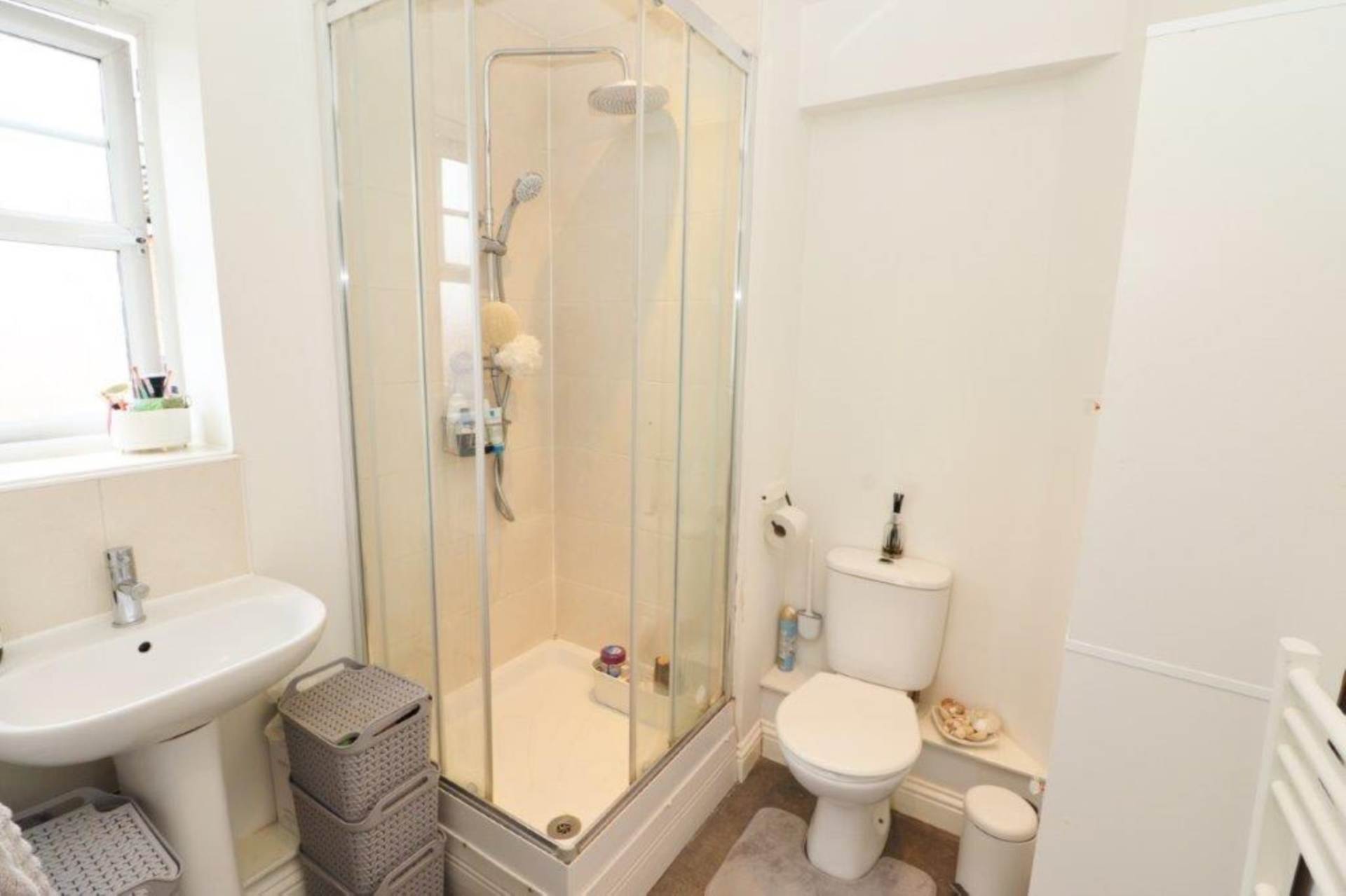 Arundel Drive, Borehamwood, Image 10