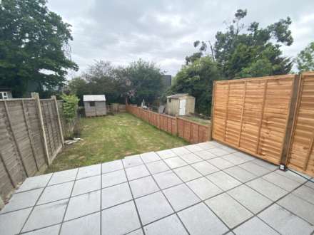 Gateshead Road, Borehamwood, Image 6