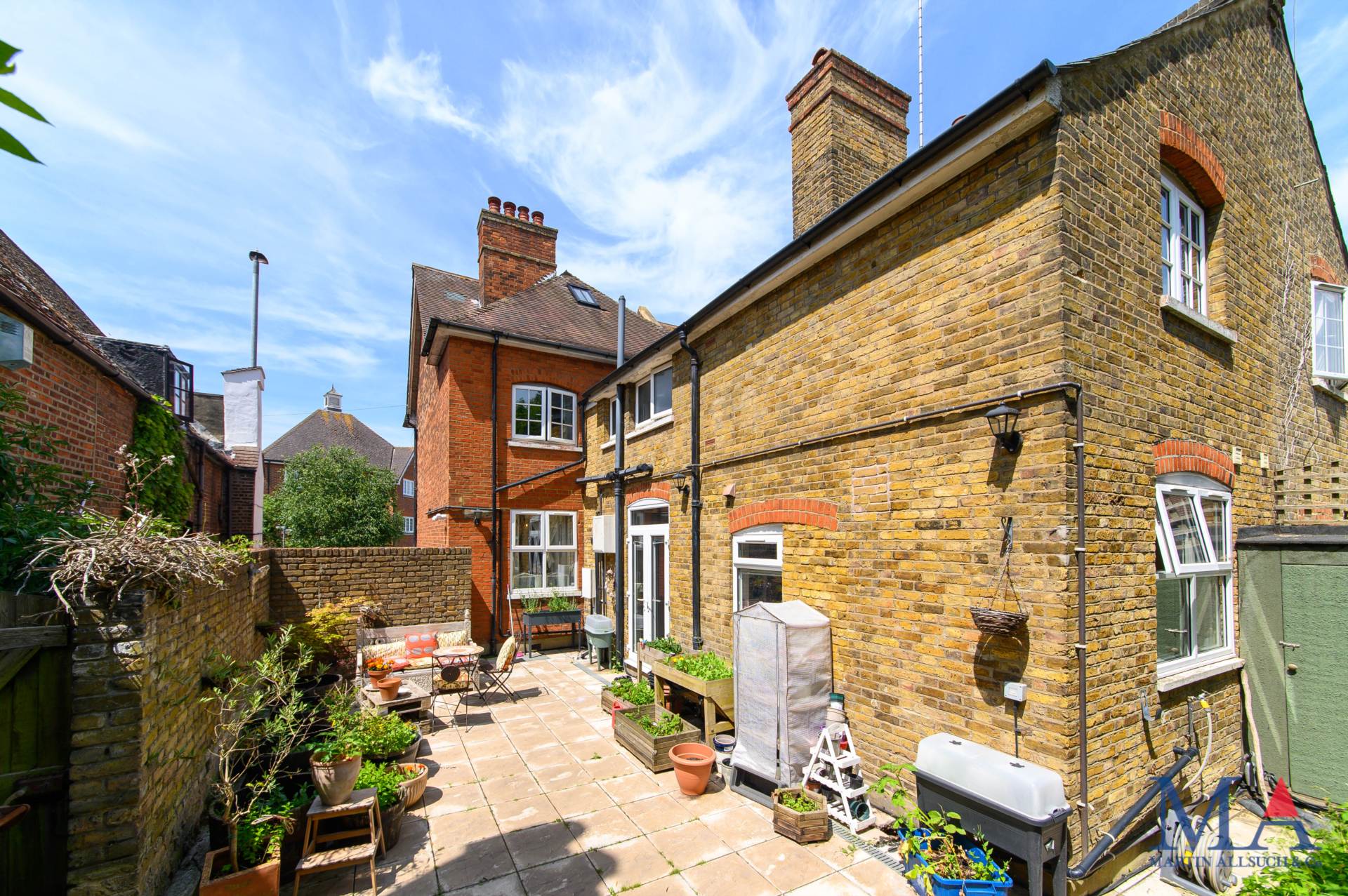 High Street, Elstree, Image 36