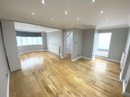 Property For Rent Somers Way, Bushey