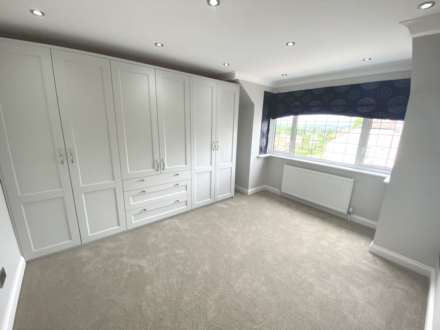 Somers Way, Bushey, Image 12