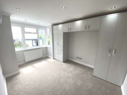 Somers Way, Bushey, Image 13