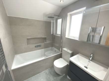 Somers Way, Bushey, Image 15