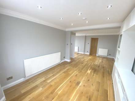 Somers Way, Bushey, Image 3