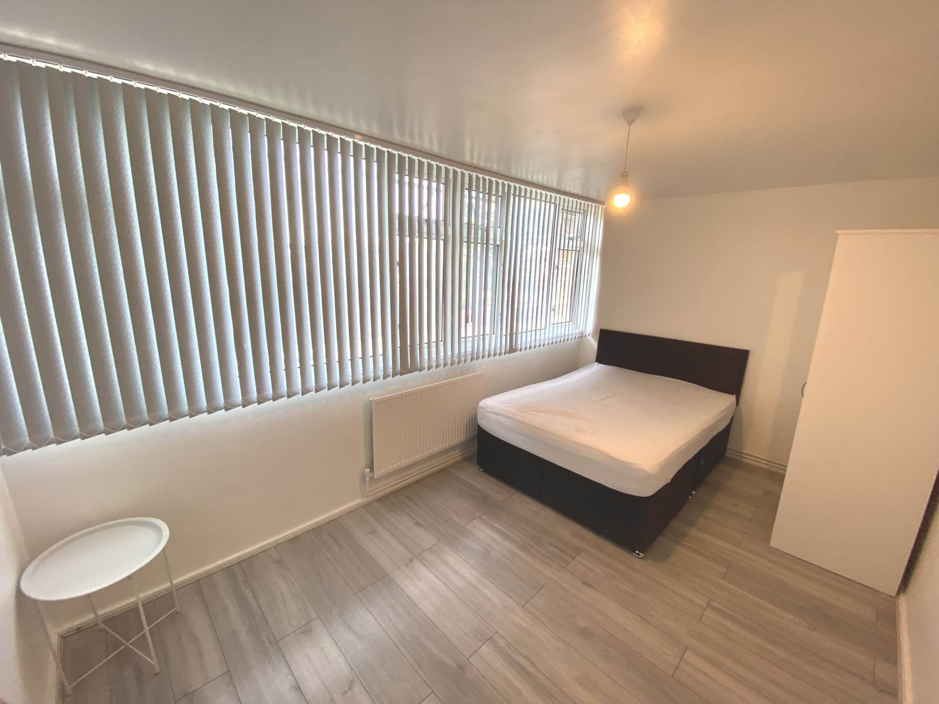 Leeming Road, Borehamwood, Image 5