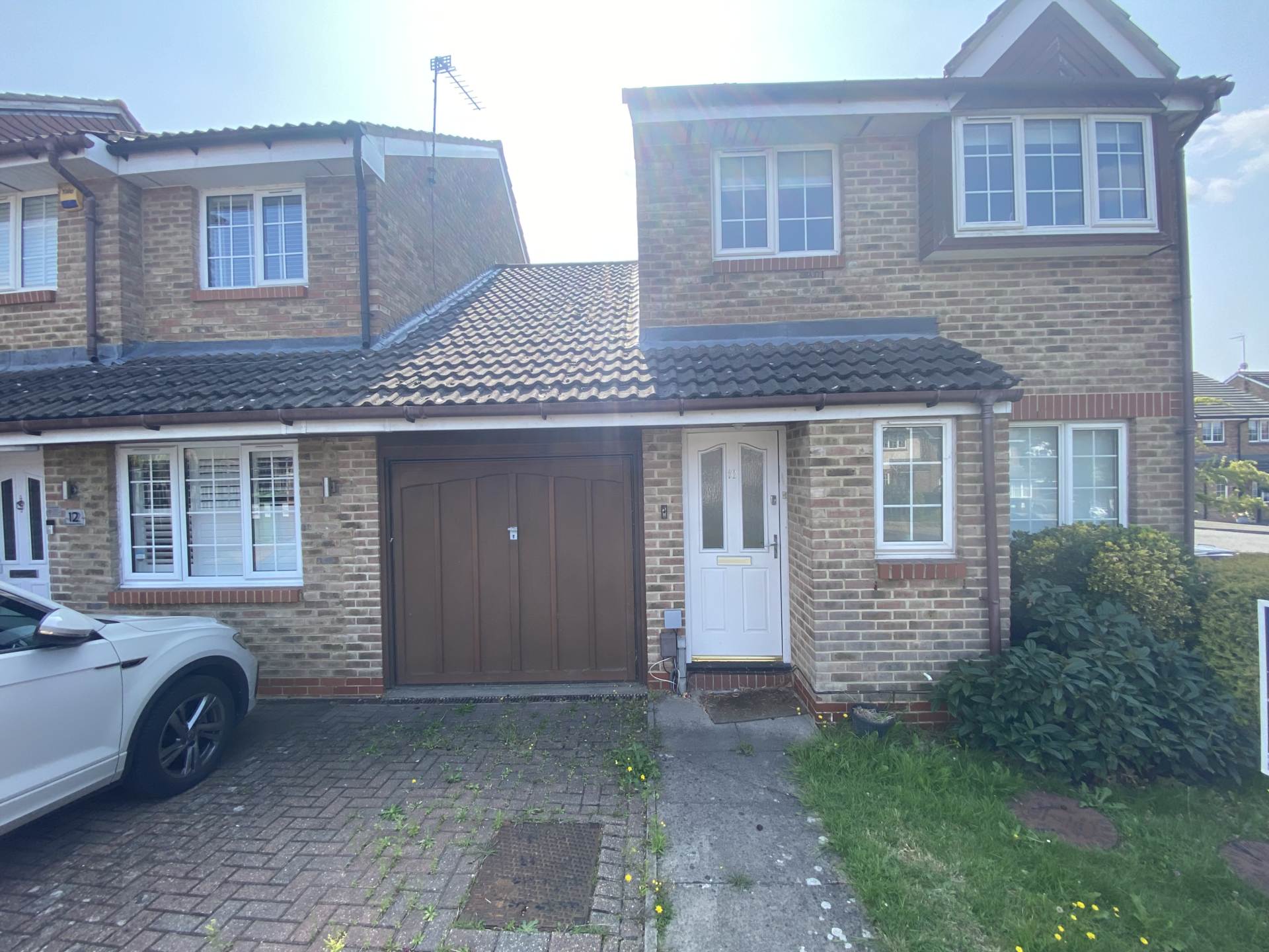 Robeson Way, Borehamwood, Image 1