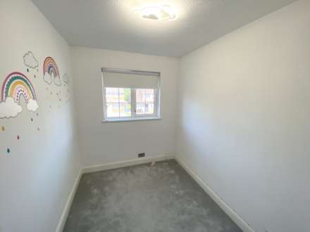 Robeson Way, Borehamwood, Image 11