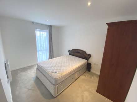 Elstree Way, Borehamwood, Image 8