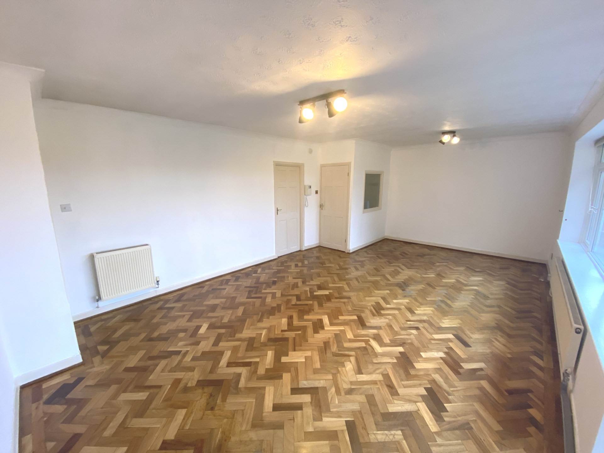 Knowl Park, Elstree, Image 3