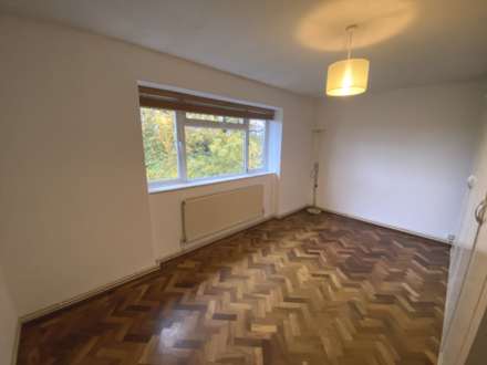 Knowl Park, Elstree, Image 14