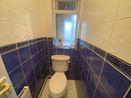 Knowl Park, Elstree, Image 17