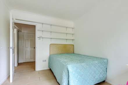 Woodside Grove, Woodside Park, Image 13