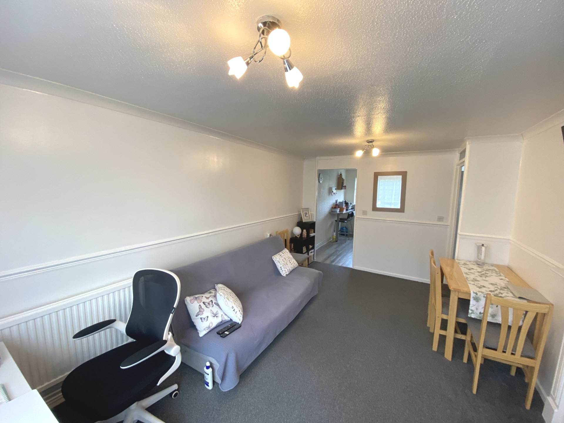 Suffolk Close, Borehamwood, Image 3