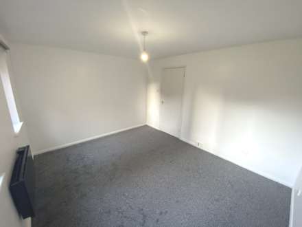 Scottwell Drive, London, Image 6