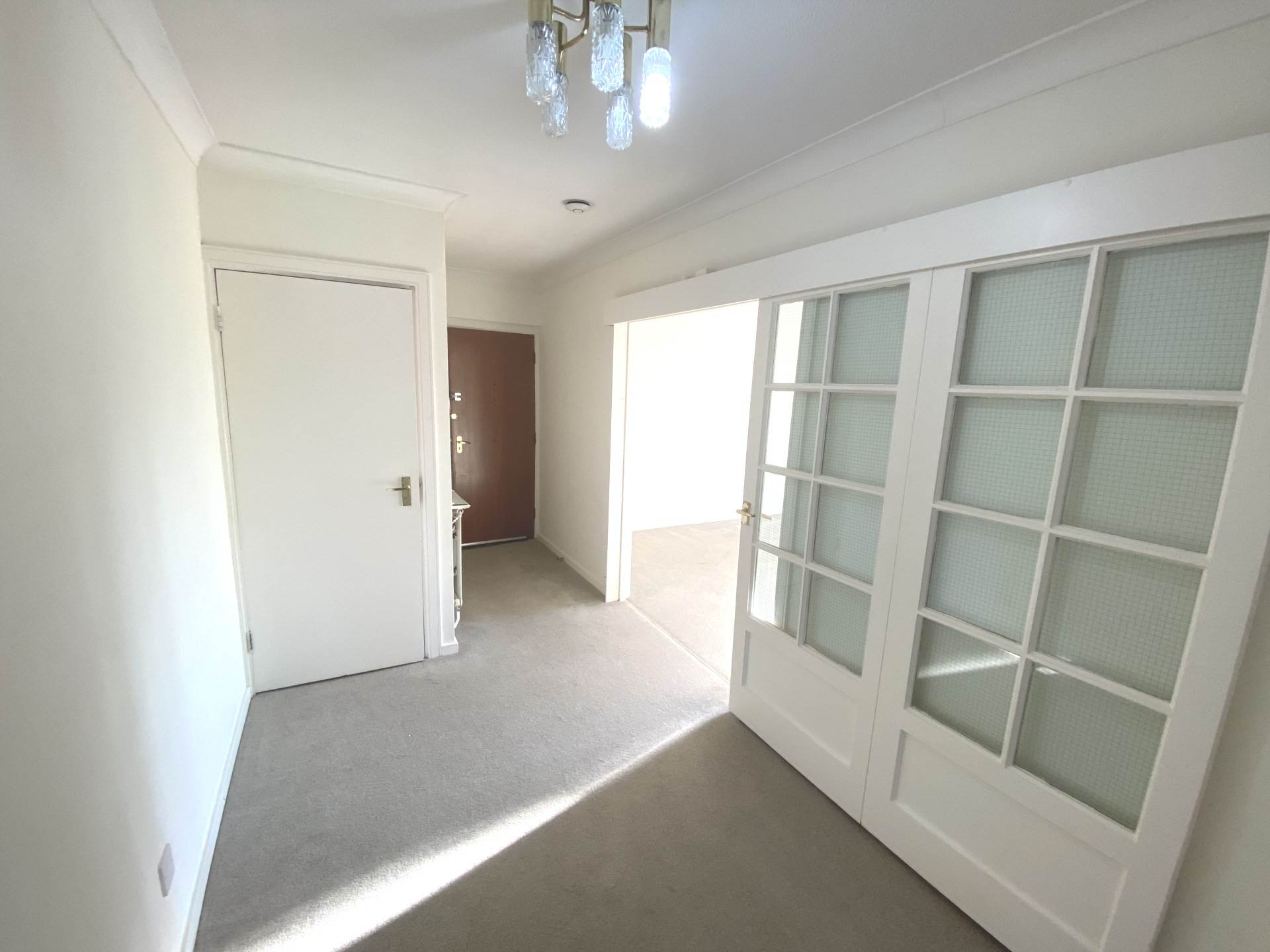 Broadhurst Avenue, Edgware, Image 11