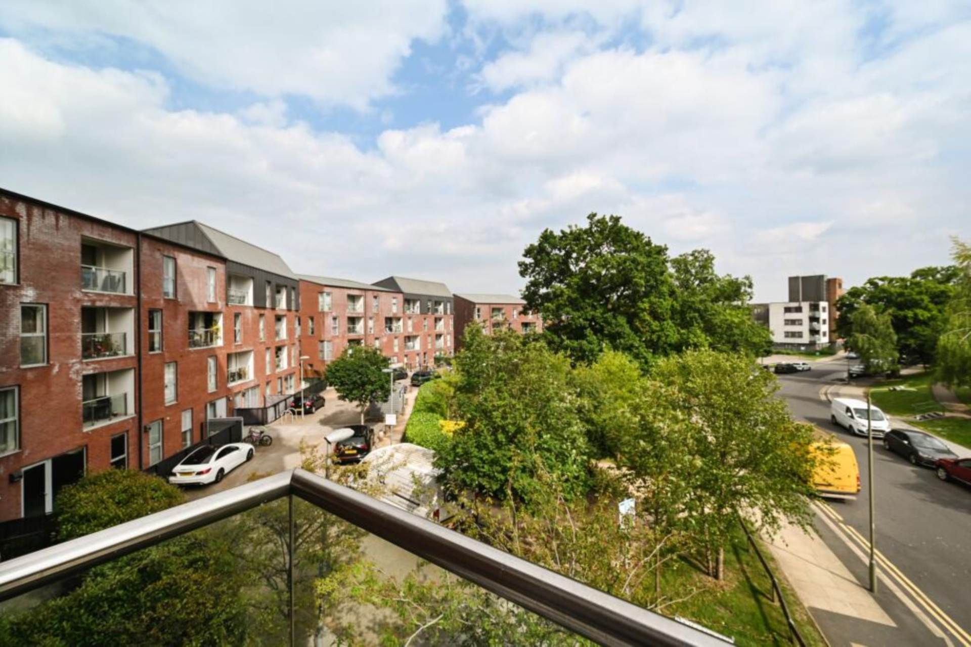 Loch Crescent, Edgware, Image 5