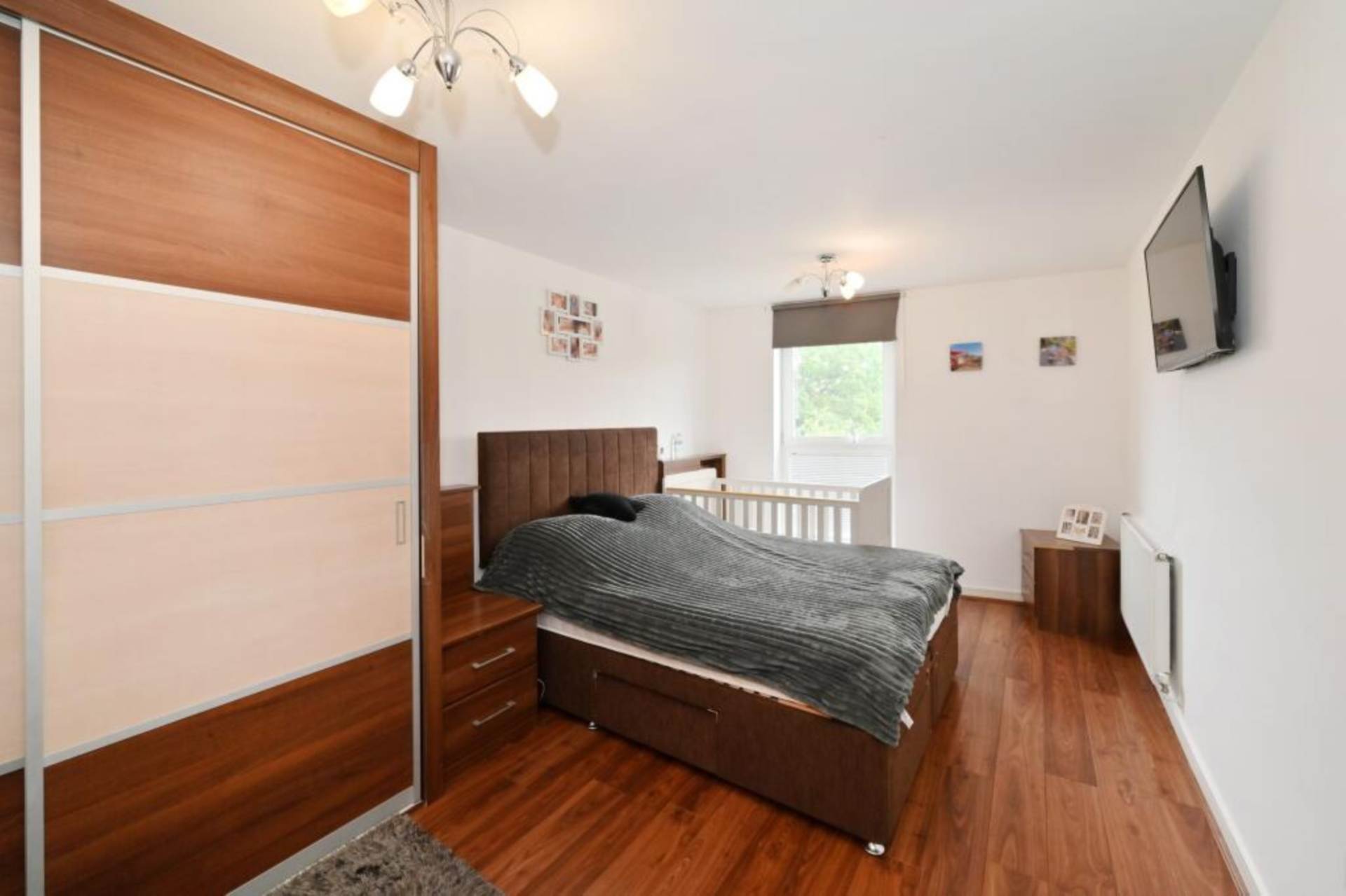 Loch Crescent, Edgware, Image 7