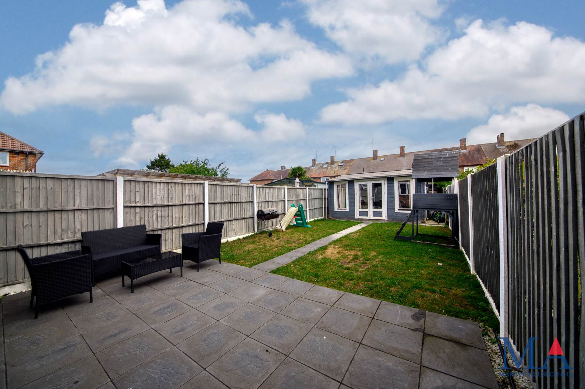 Theobald Street, Borehamwood, Image 12