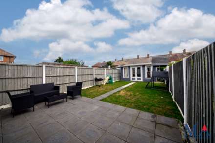 Theobald Street, Borehamwood, Image 12