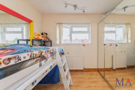 Theobald Street, Borehamwood, Image 24